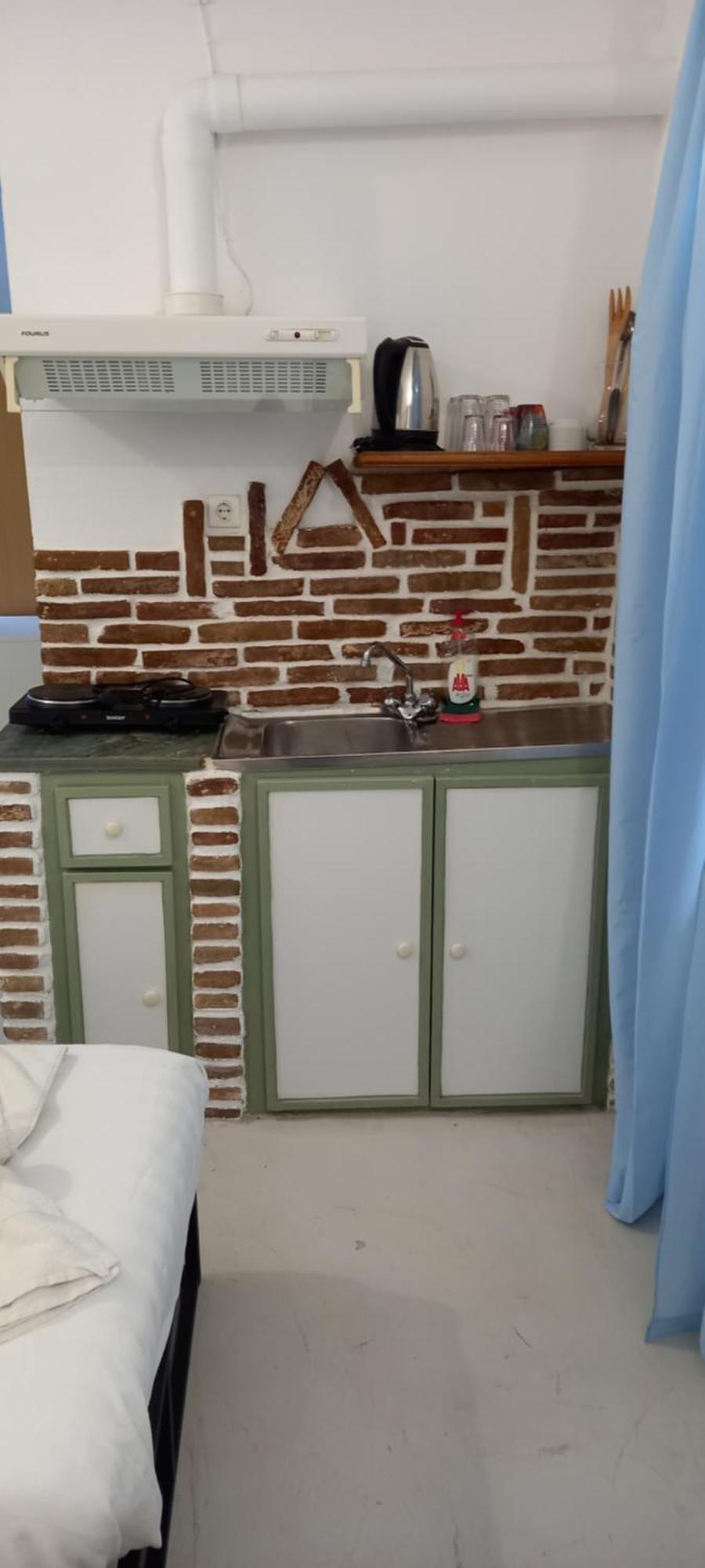 Aposperitis Rooms & Apartments Kini Exterior photo