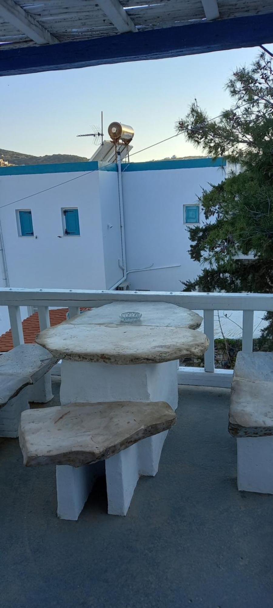 Aposperitis Rooms & Apartments Kini Exterior photo