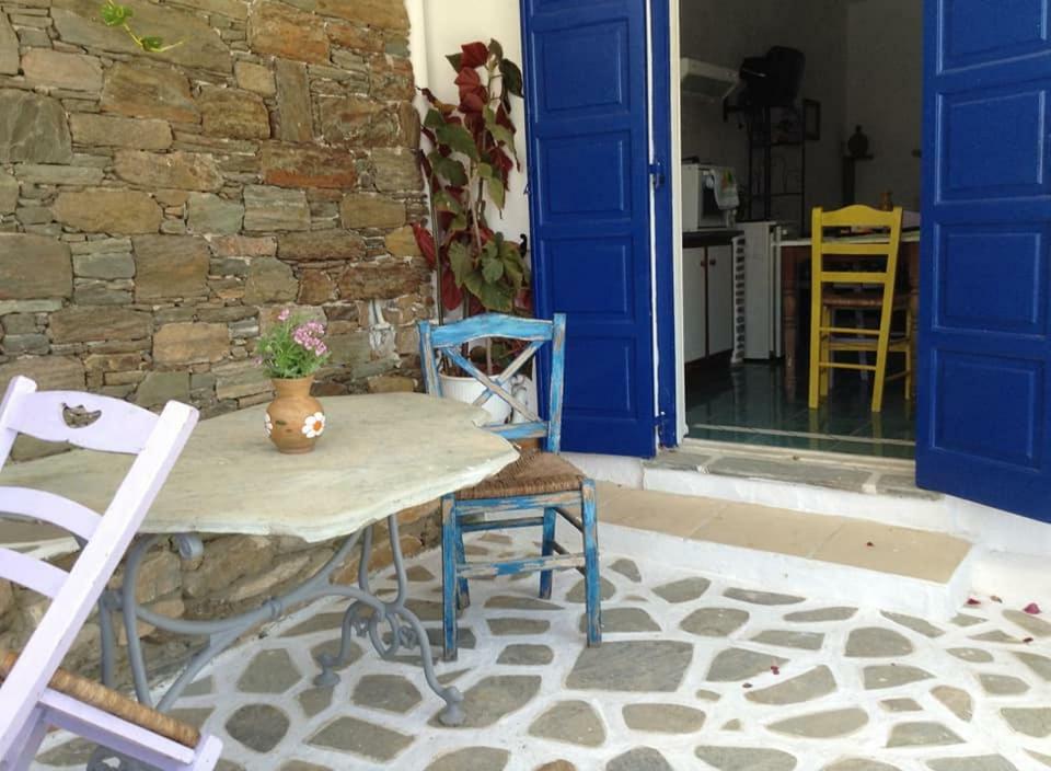 Aposperitis Rooms & Apartments Kini Exterior photo