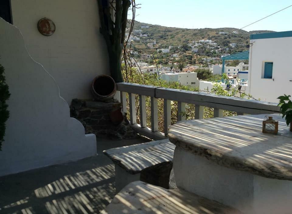 Aposperitis Rooms & Apartments Kini Exterior photo